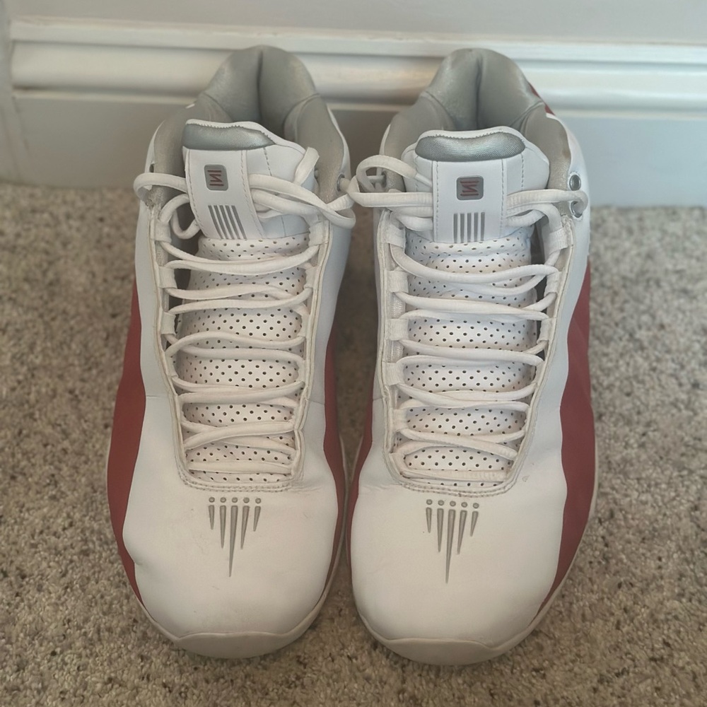 Nike Shox bb4 red and white, size 10.5, in great condition!